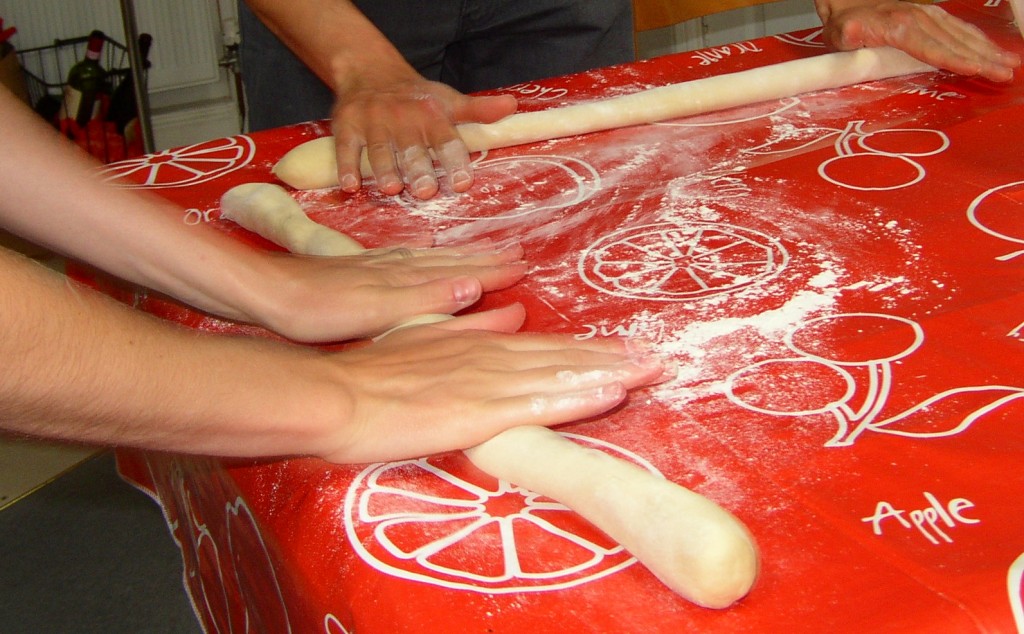 Lavorare l'impasto a forma di bastone