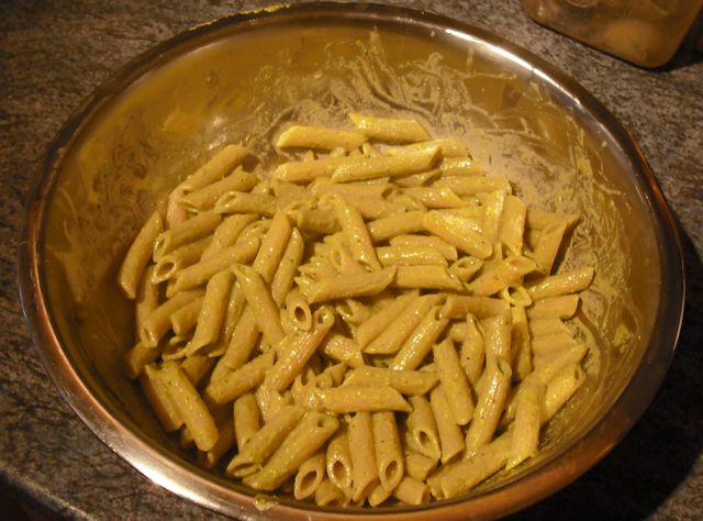 Penne al pesto di mandorle